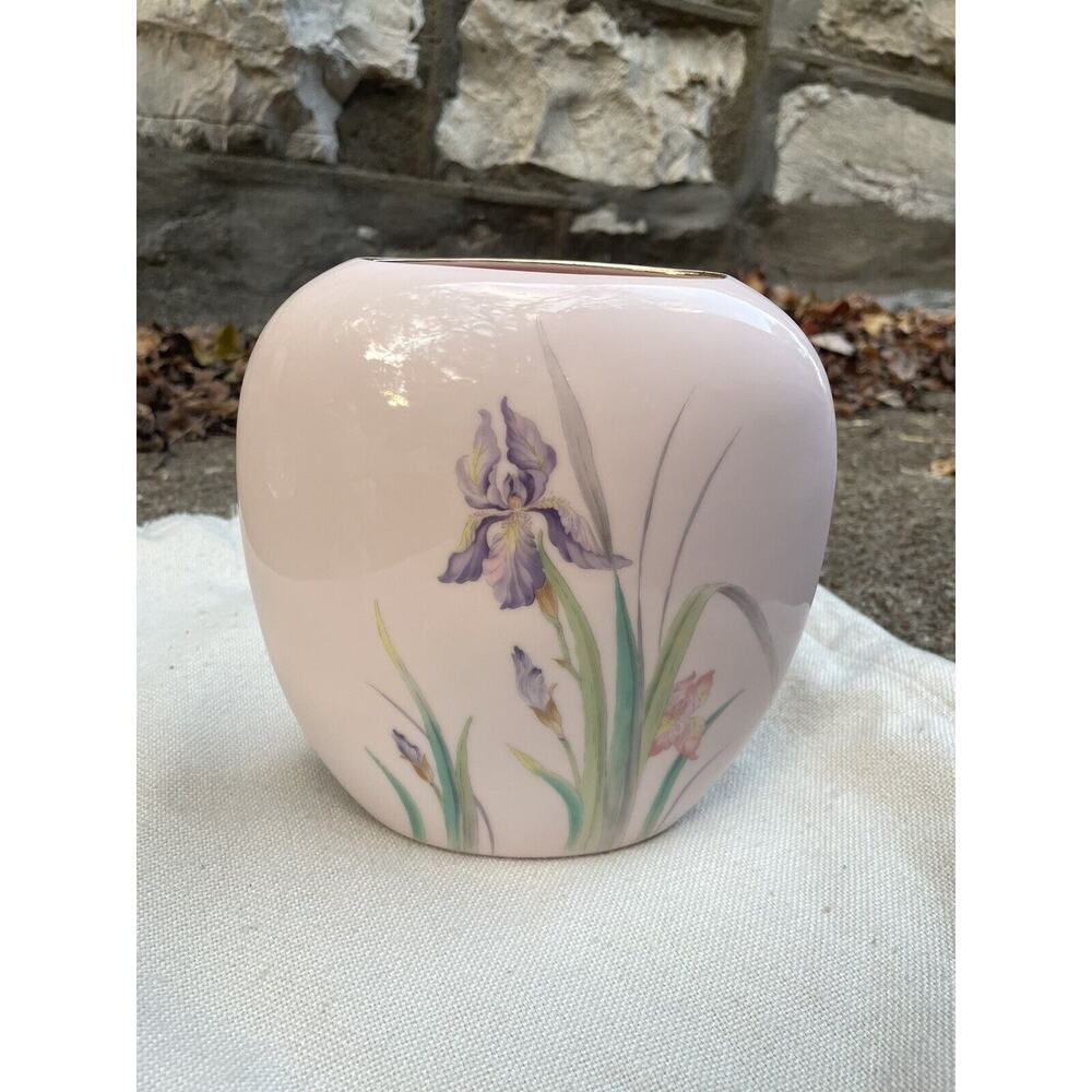 Porcelain Fan Vase Japan Blue Flower Glaze Light Pink Narrow Vase